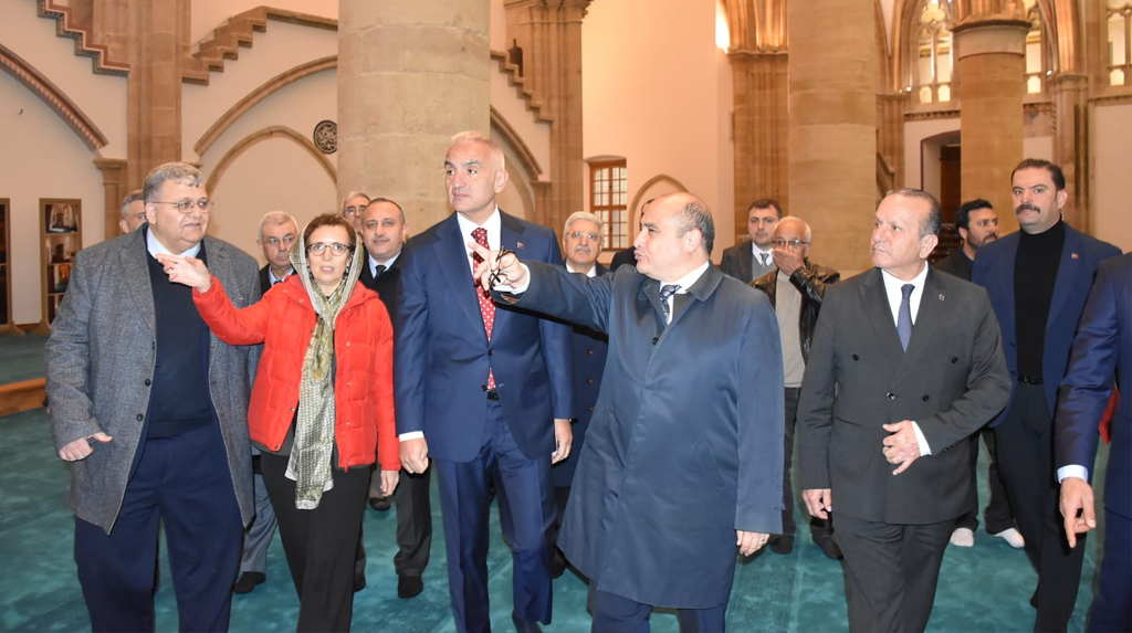 Ataoğlu ve Ersoy Selimiye Camii ile Ramazan Sokağı’nı Ziyaret Etti